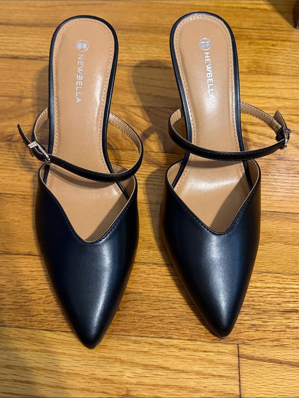 NWOT! NEWBELLA Heels Size 7.5